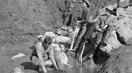 Thar's Gold in Them Thar Hills: Gold and Gold Mining in Georgia, 1830s-1940s