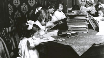 Four Reads: Learning to Read Primary Documents