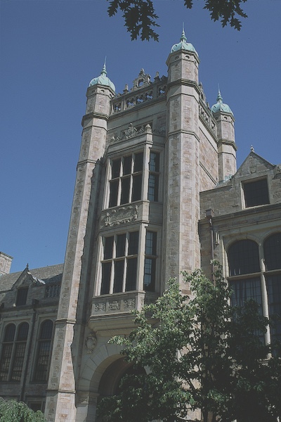 Large cornered tower on ann arbor’s campus.