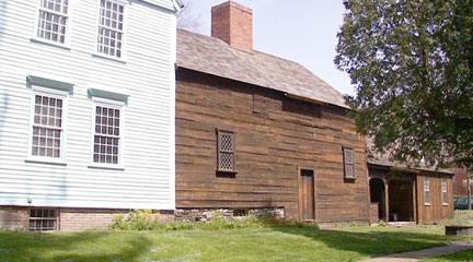 Messages of Houses and Their Contents, 1780-1820